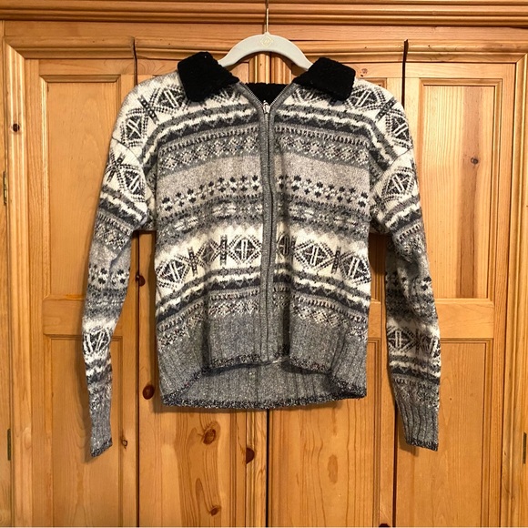 Marsh Landing Sweaters Vintage Marsh Landing Petites Gray Black